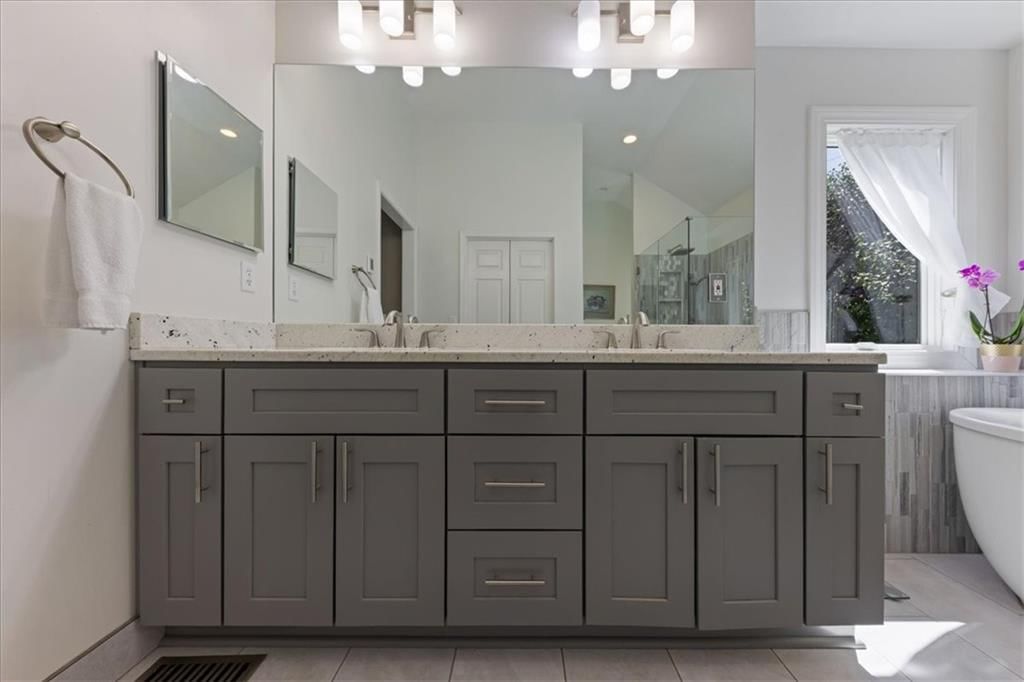 13104 Granada Drive — photo 29
