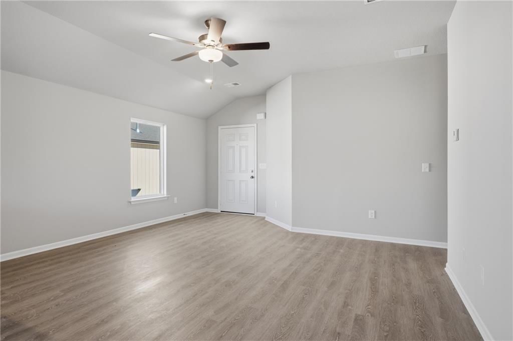 20254 W 195th Street — photo 4