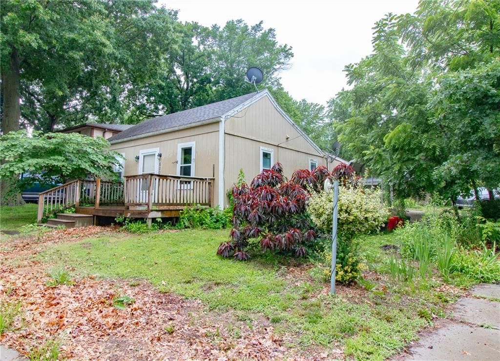 600 S Olive Street, Holden, MO