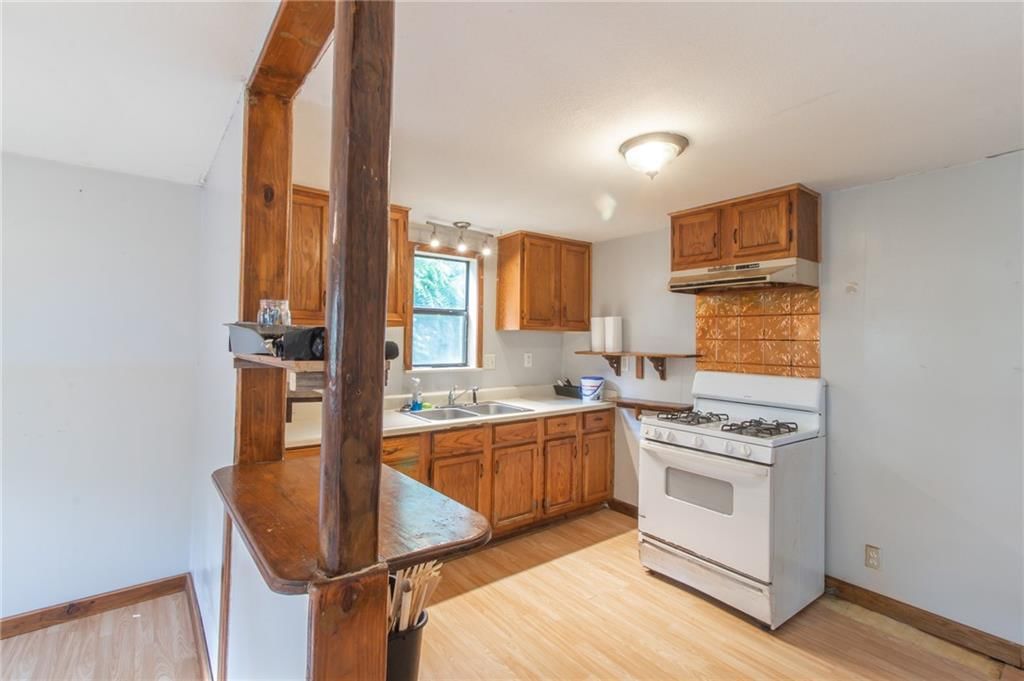 600 S Olive Street — photo 8