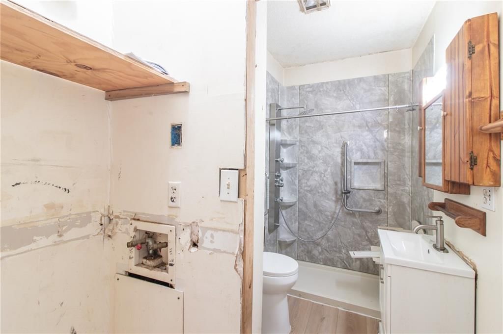 600 S Olive Street — photo 20