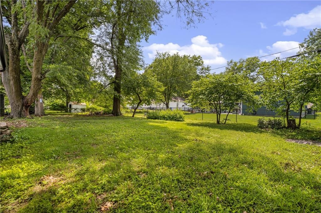 625 S Troost Street — photo 28