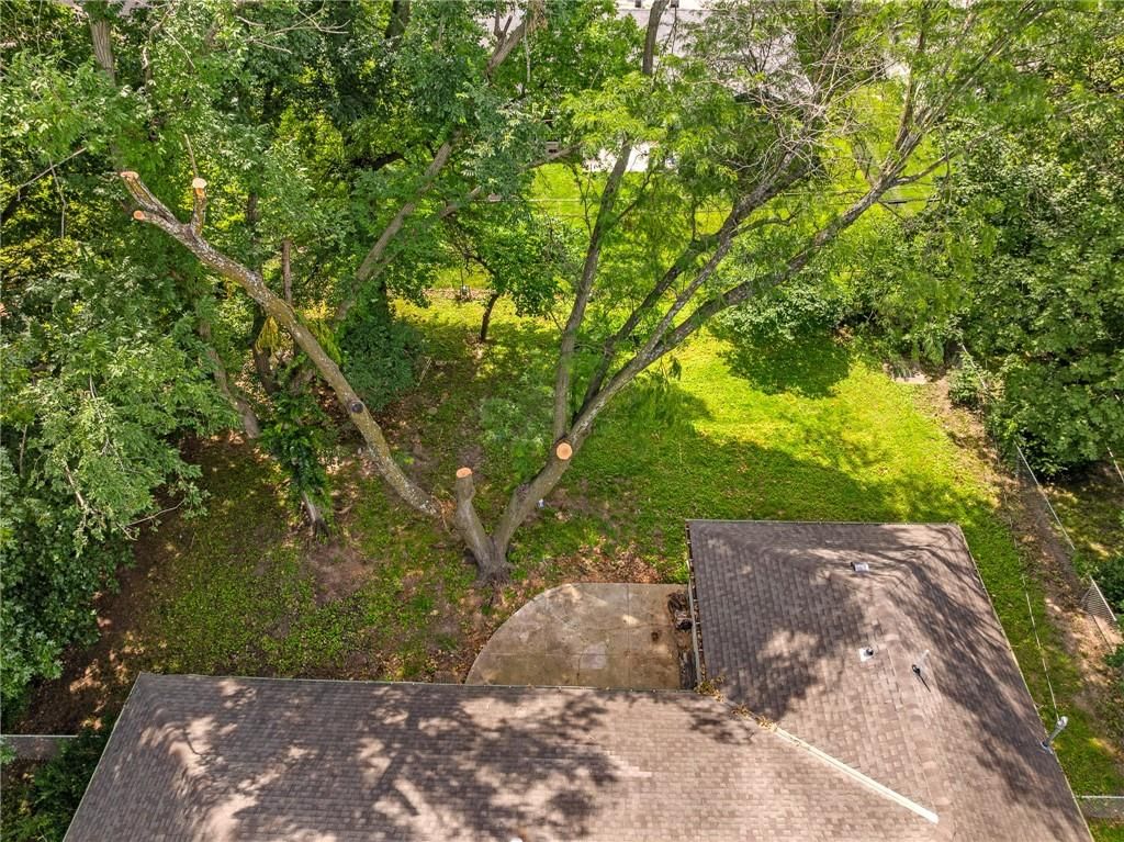 625 S Troost Street — photo 31