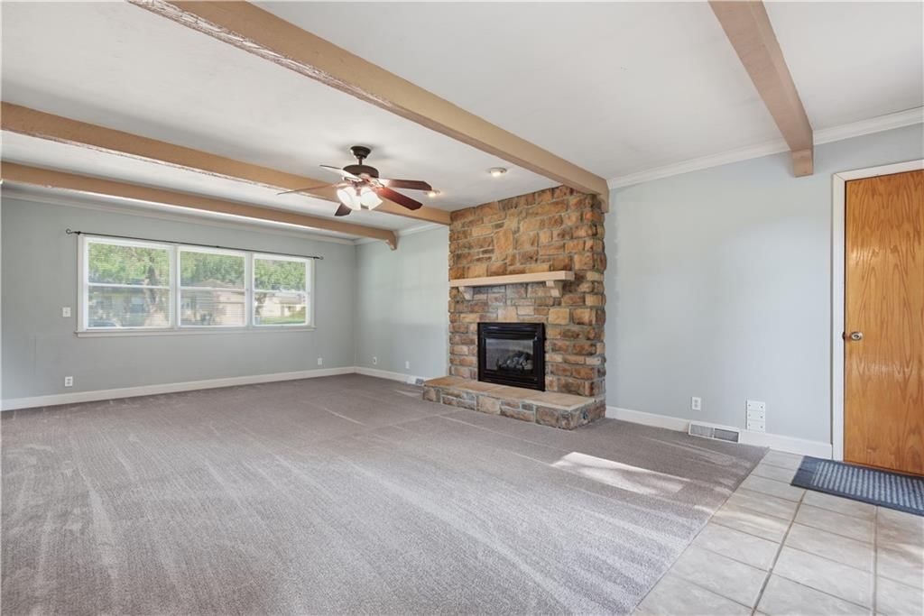 215 N Maple Street — photo 4