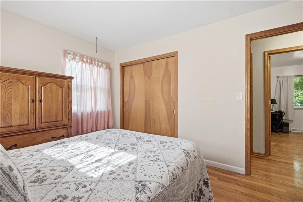 215 N Maple Street — photo 15