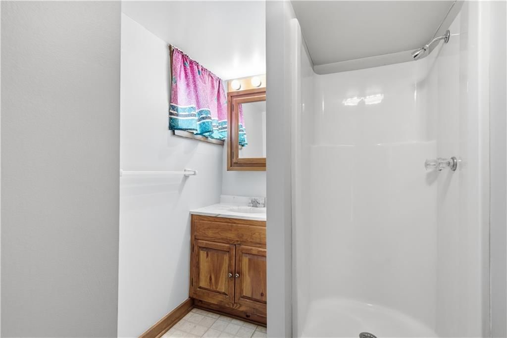 215 N Maple Street — photo 23