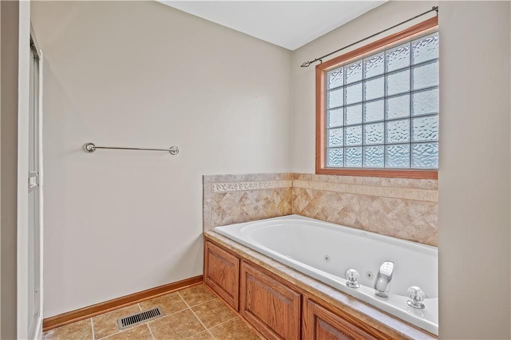 613 Birch Street — photo 11