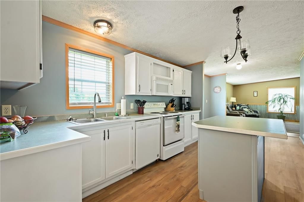 22812 S Valley Road — photo 9