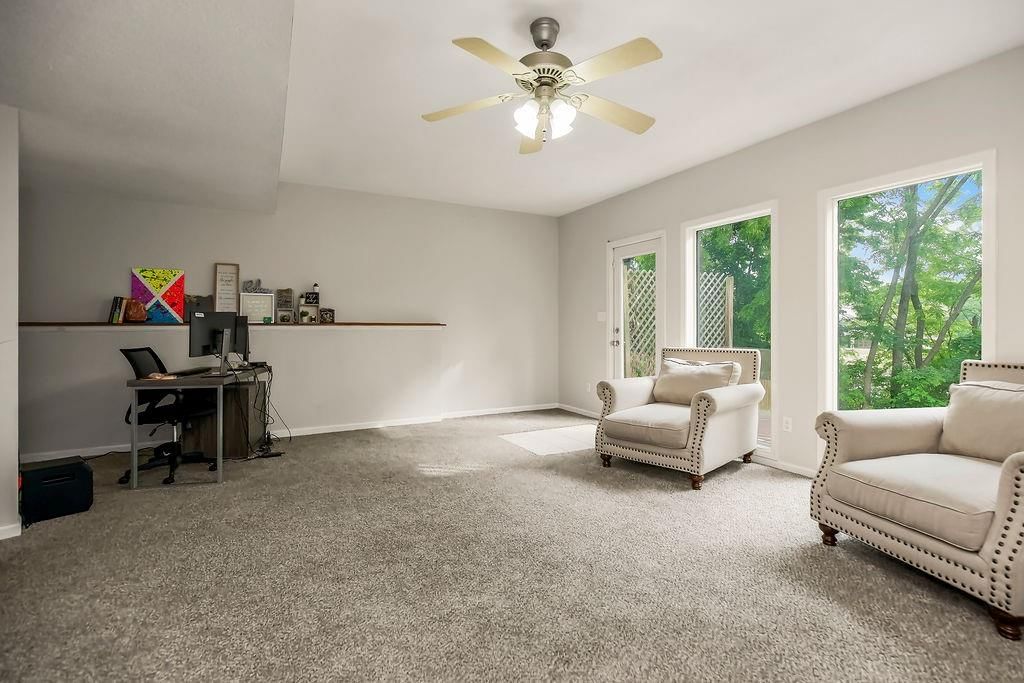 9425 N Harrison Street — photo 24