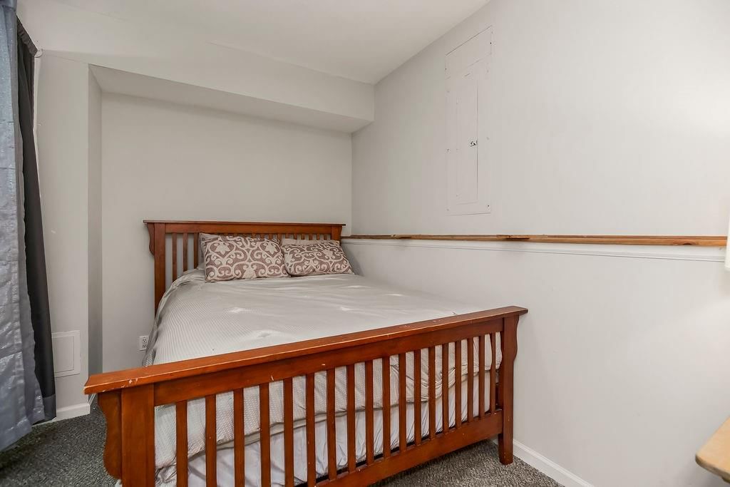 9425 N Harrison Street — photo 27