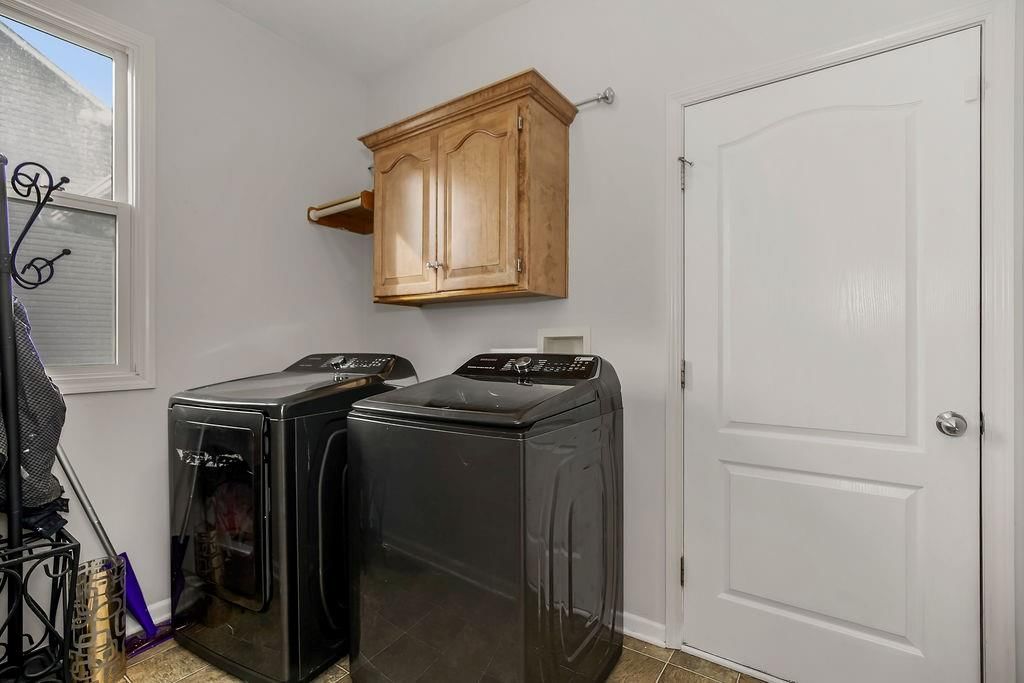 9425 N Harrison Street — photo 28