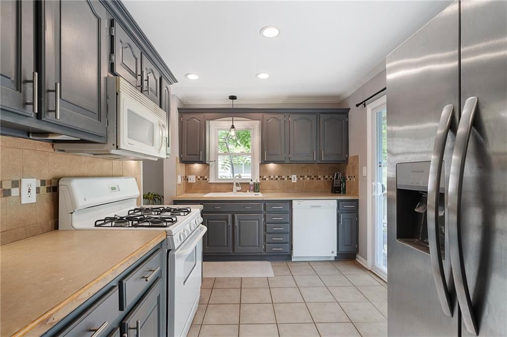 9929 Harrison Street — photo 18