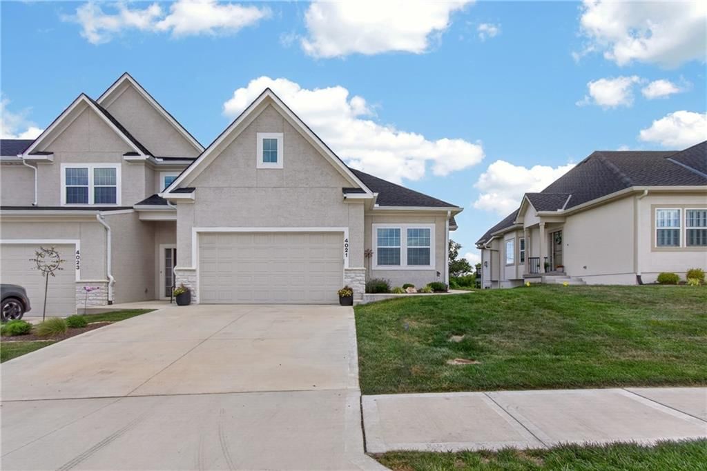 4021 NE Sagamore Drive — photo 2