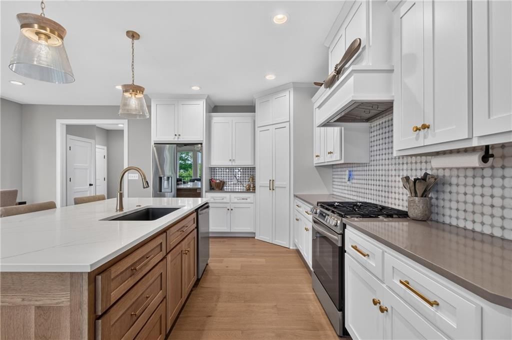 4021 NE Sagamore Drive — photo 17