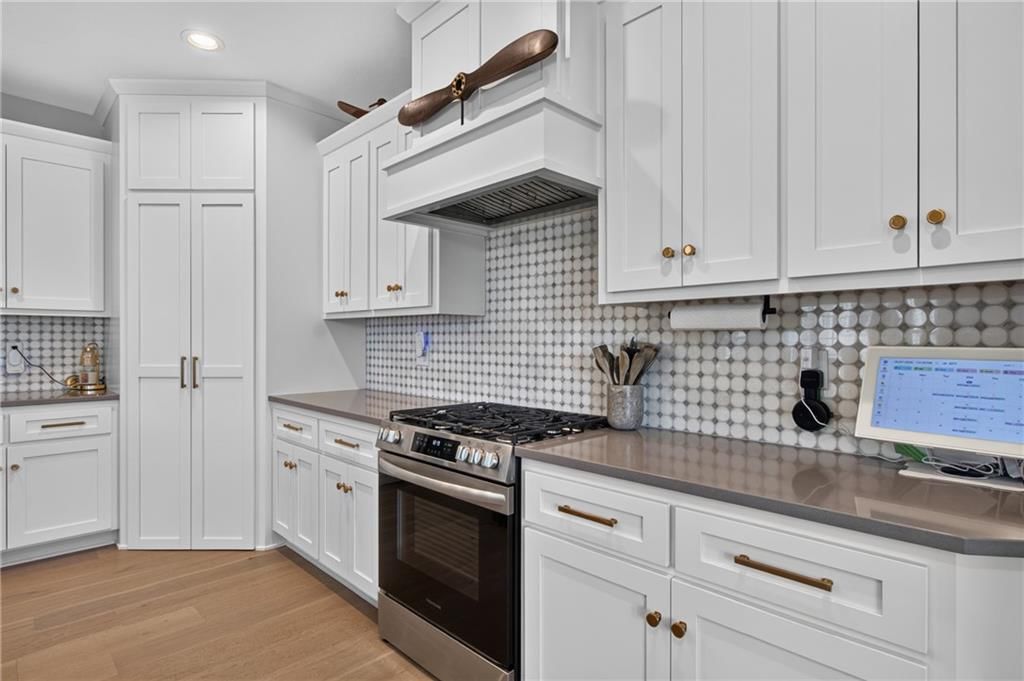 4021 NE Sagamore Drive — photo 18