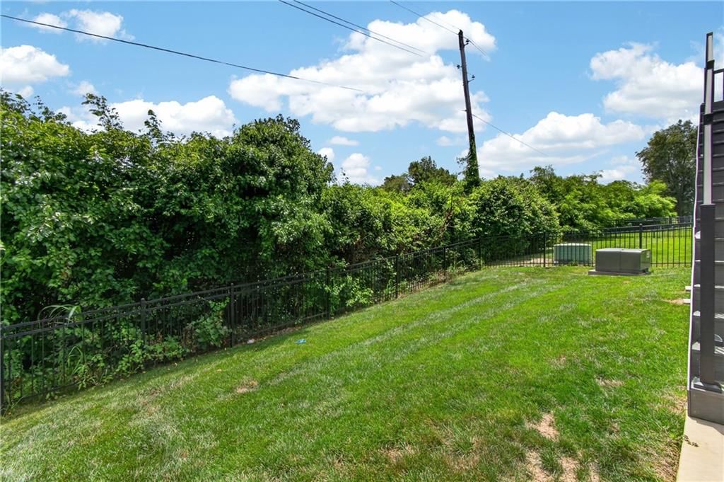 4021 NE Sagamore Drive — photo 44