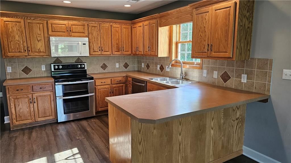 313 S Thompson Street — photo 16