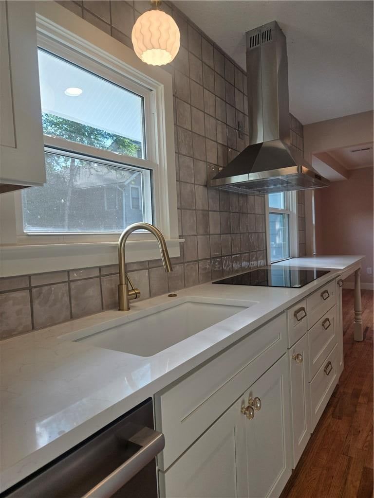 714 E 54th Terrace — photo 9