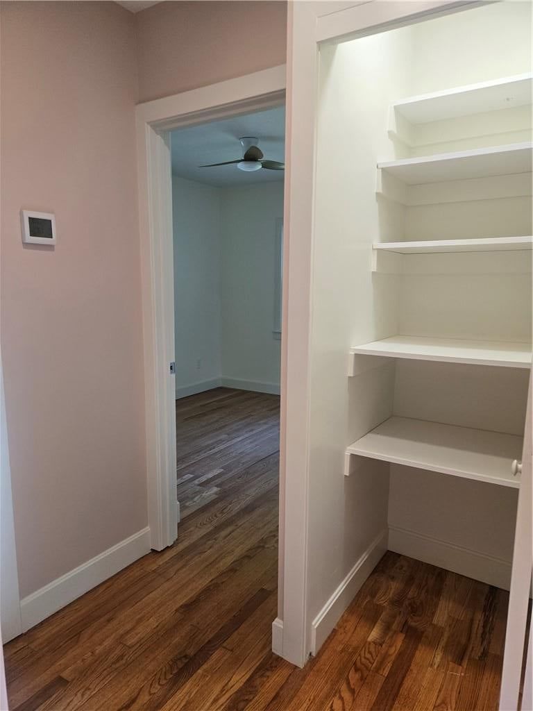 714 E 54th Terrace — photo 11
