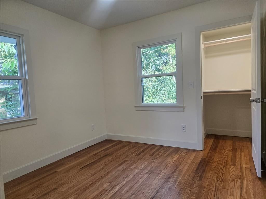 714 E 54th Terrace — photo 15