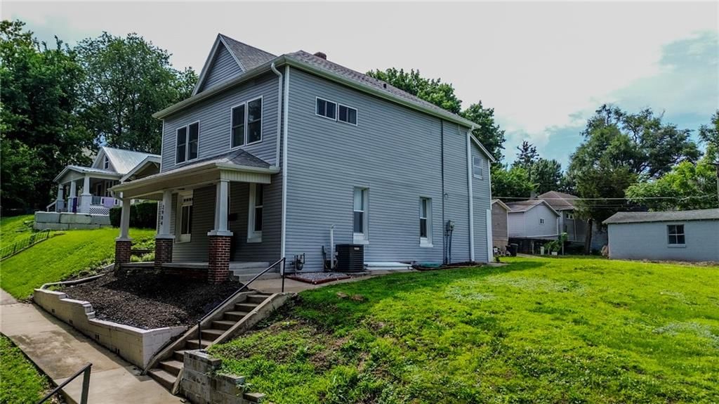 2904 Charles Street — photo 27