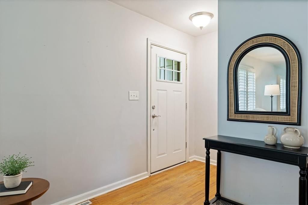 8700 Belleview Avenue — photo 4