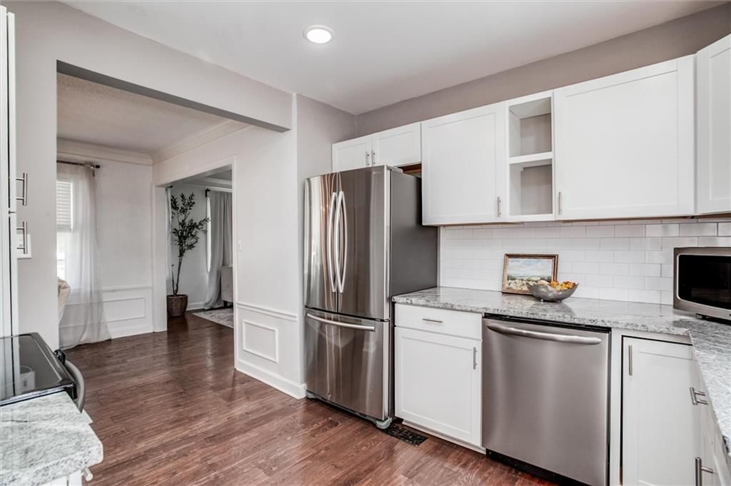 8035 Madison Avenue — photo 12