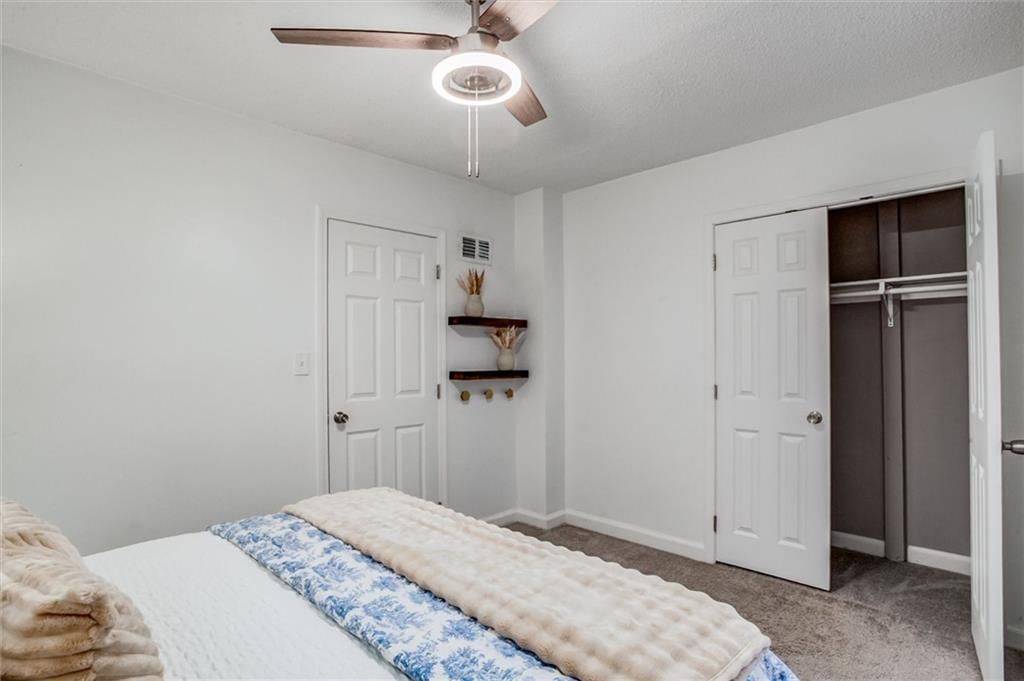 8035 Madison Avenue — photo 16