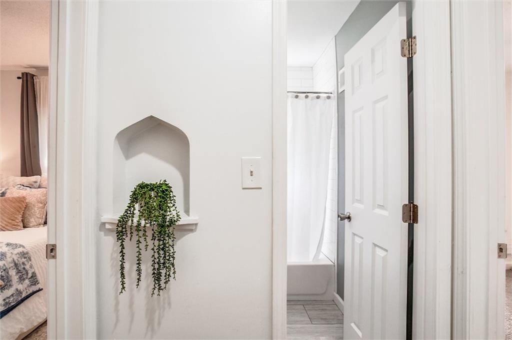 8035 Madison Avenue — photo 17