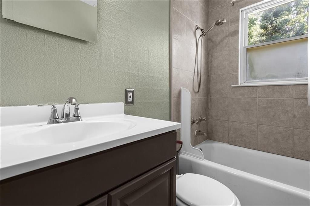 4338 Wood Avenue — photo 9