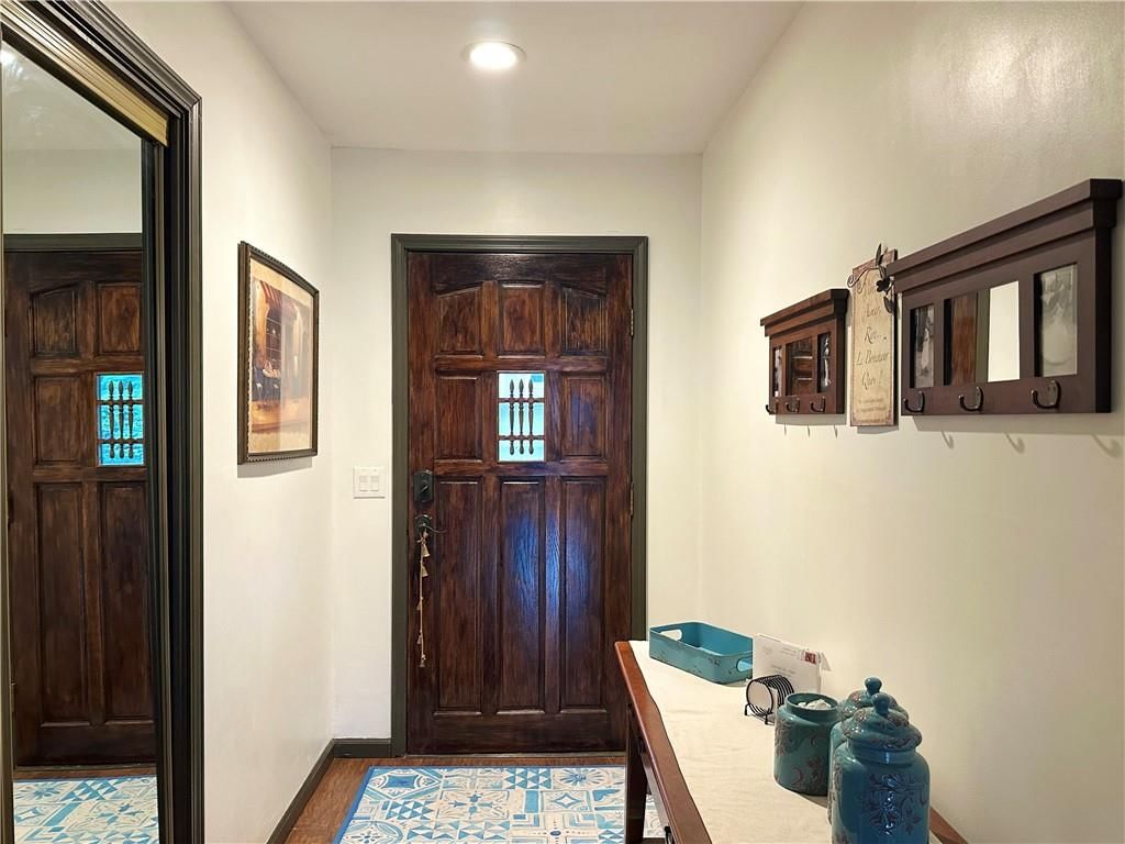 5523 NW Seminole Drive — photo 6