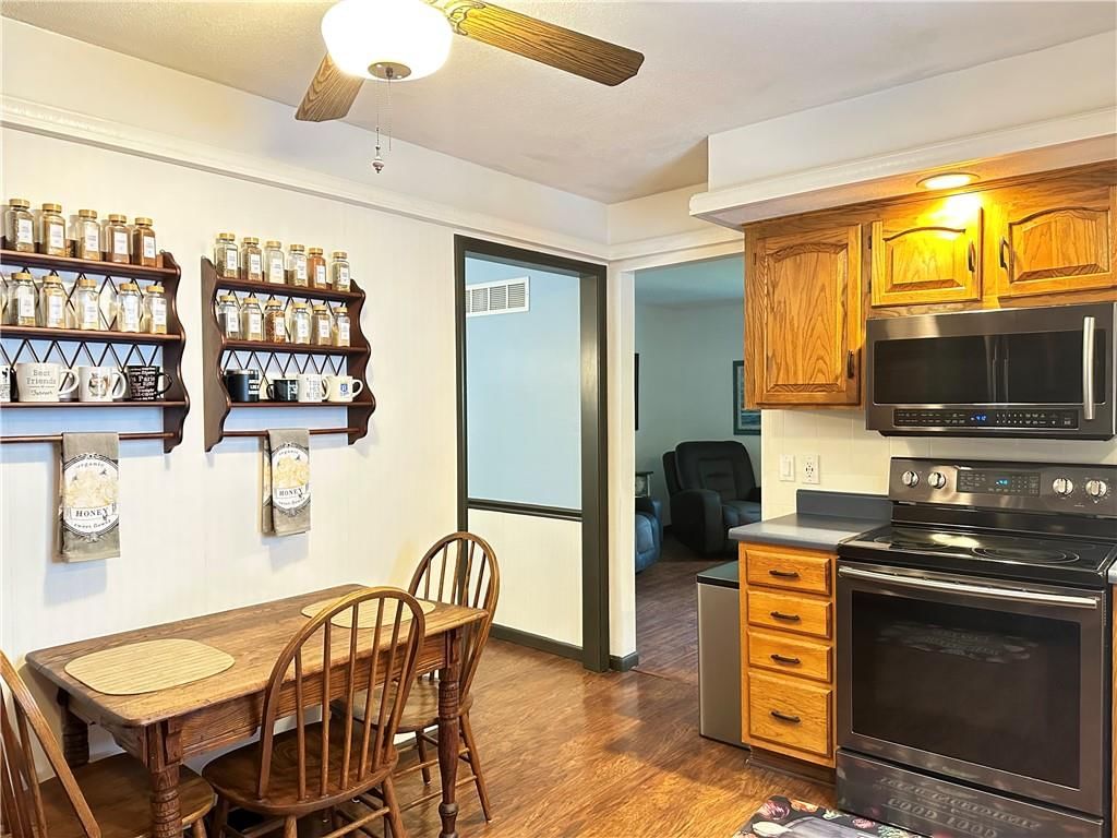 5523 NW Seminole Drive — photo 11