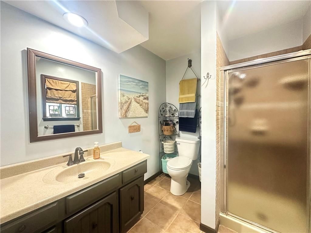 5523 NW Seminole Drive — photo 16