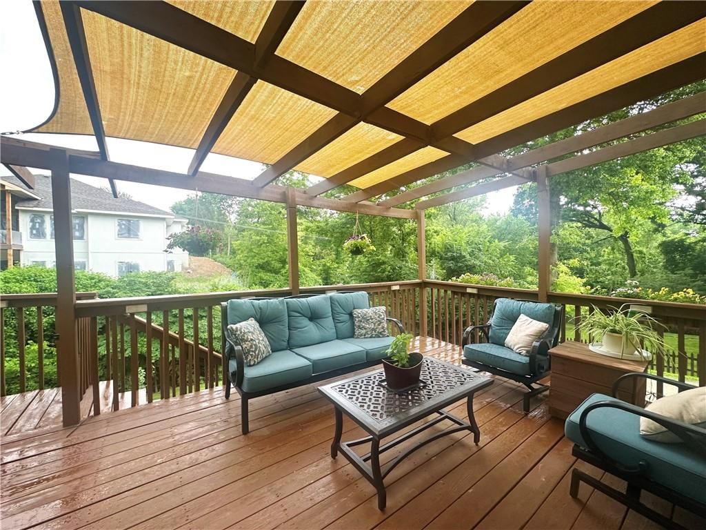 5523 NW Seminole Drive — photo 40