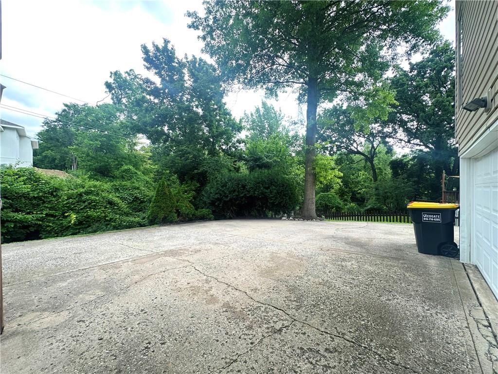 5523 NW Seminole Drive — photo 48