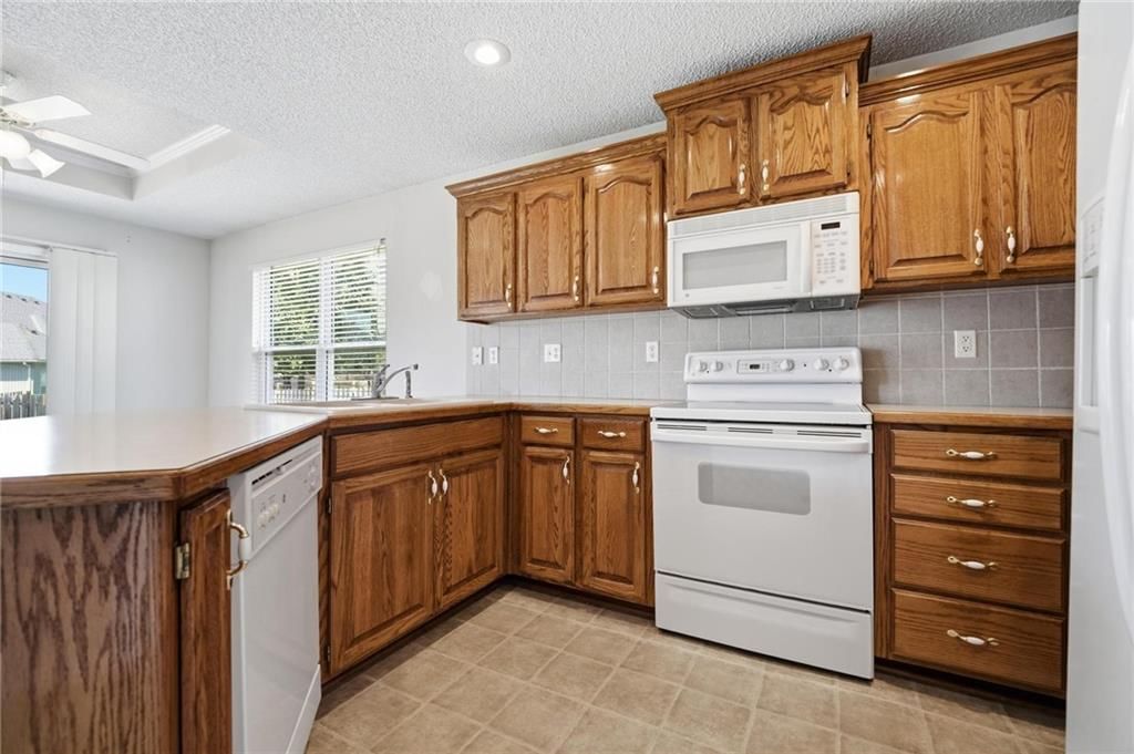 1604 SE Dalton Drive — photo 8