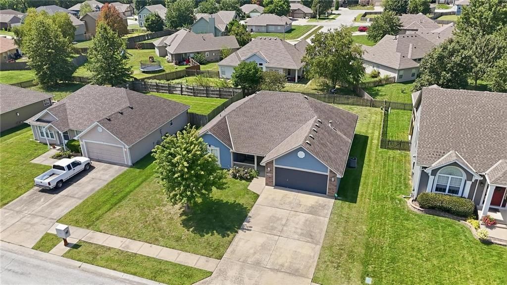 1604 SE Dalton Drive — photo 32