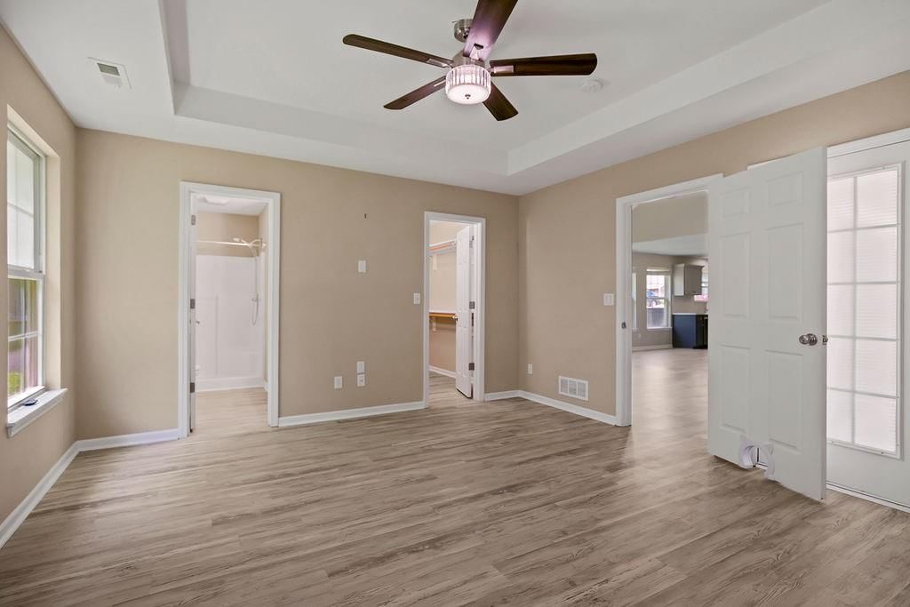 2210 E Sycamore Street — photo 19