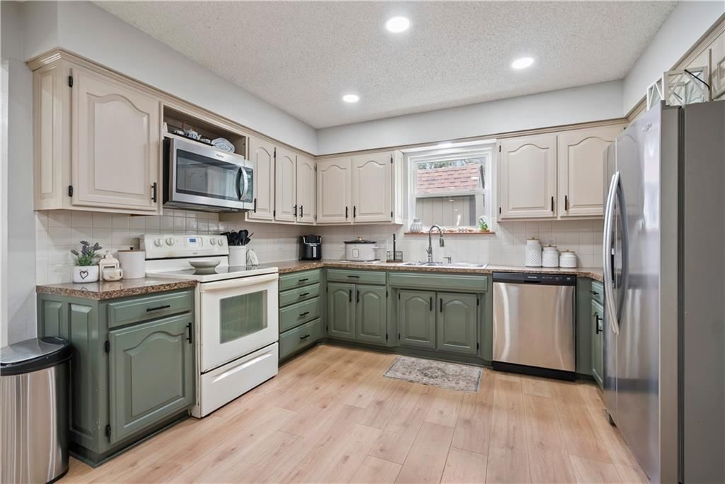 3309 W 2nd Street — photo 9