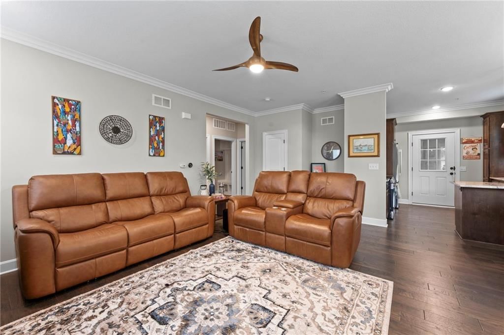 15919 Fontana Street — photo 12