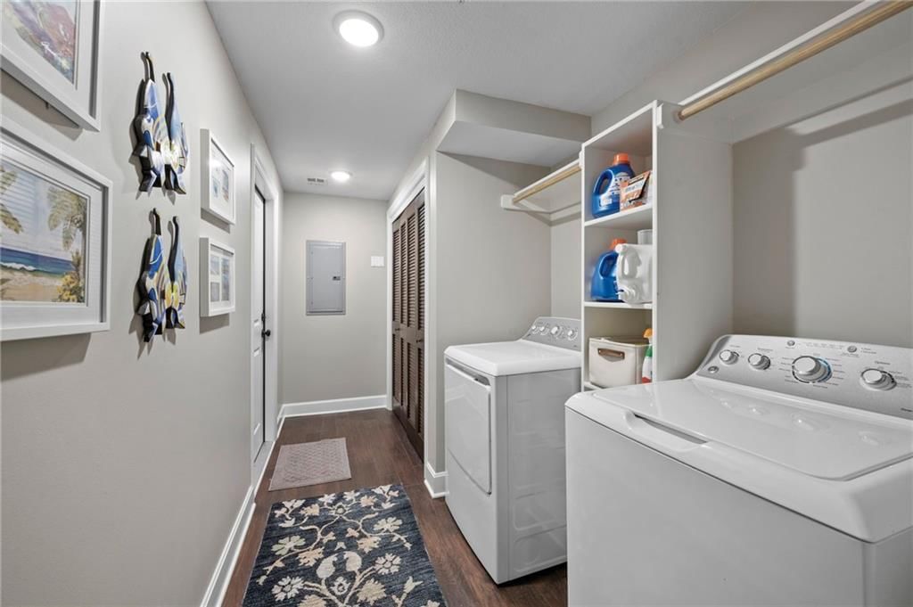 15919 Fontana Street — photo 22