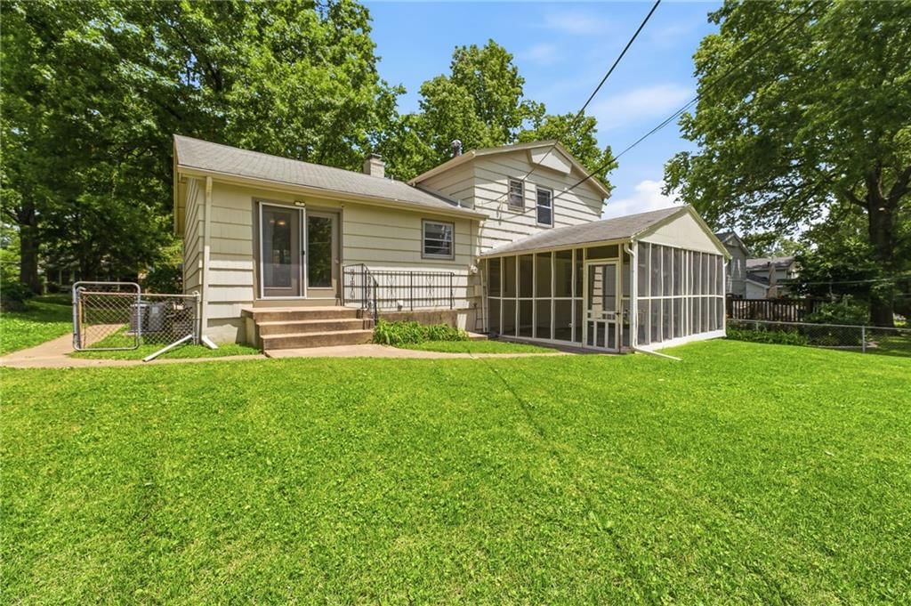 9113 W 90th Terrace — photo 36