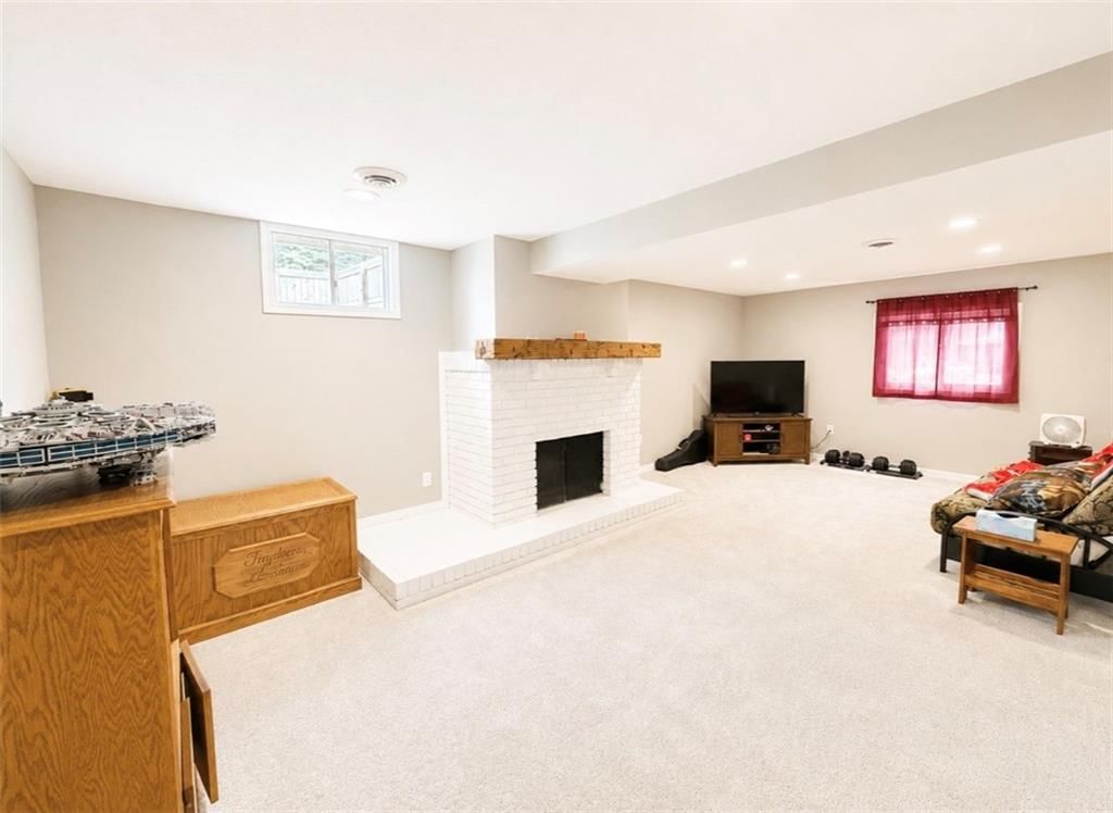 1227 ASHWOOD Circle — photo 11