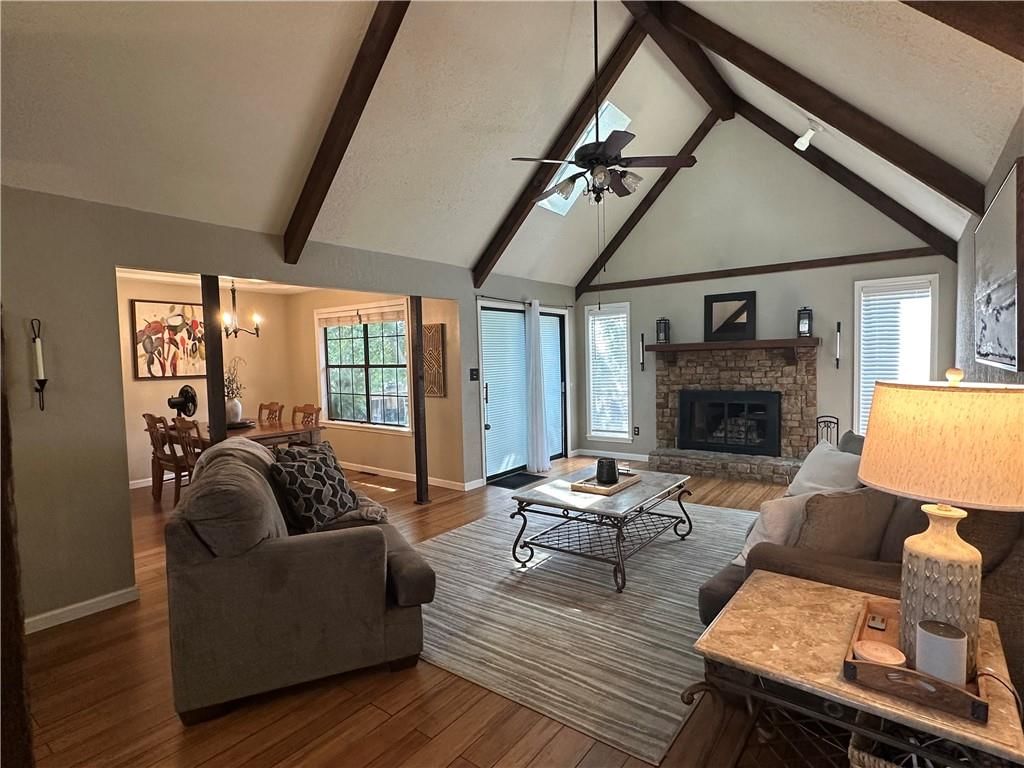 1616 NE Ridgeview Drive — photo 4