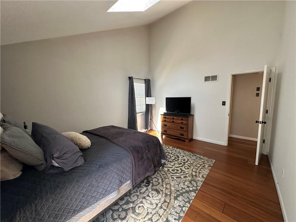 1616 NE Ridgeview Drive — photo 12