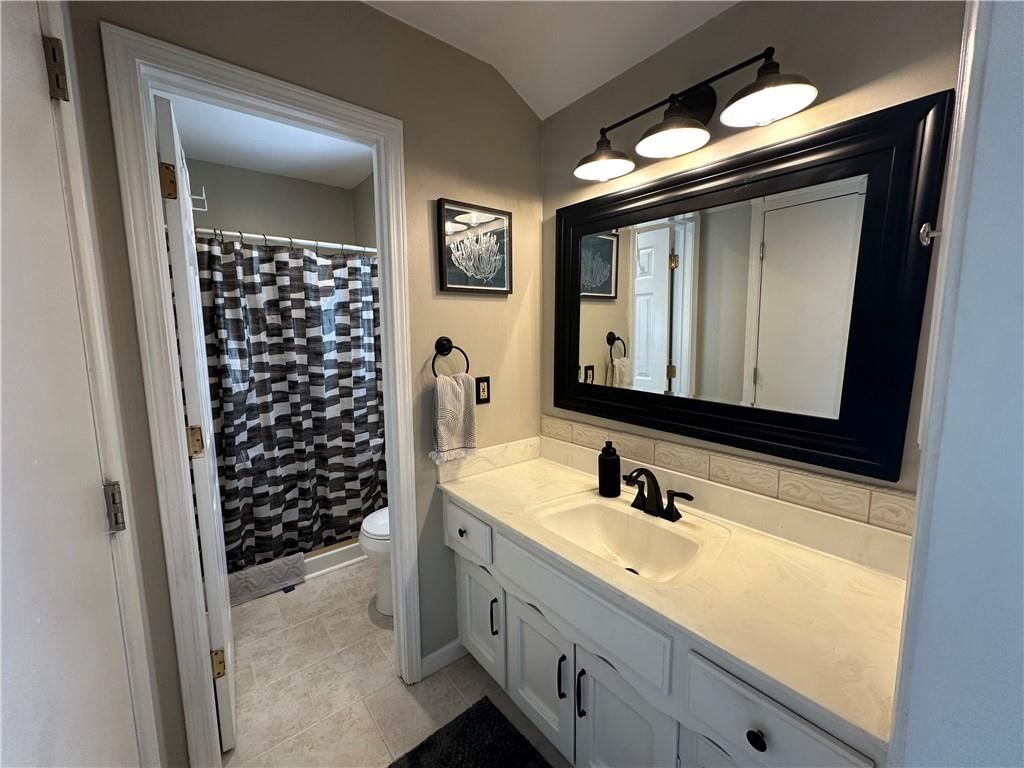 1616 NE Ridgeview Drive — photo 13