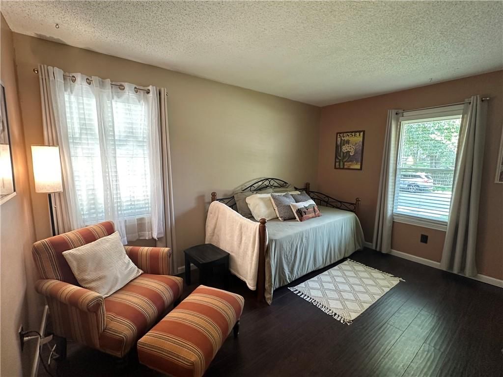 1616 NE Ridgeview Drive — photo 15