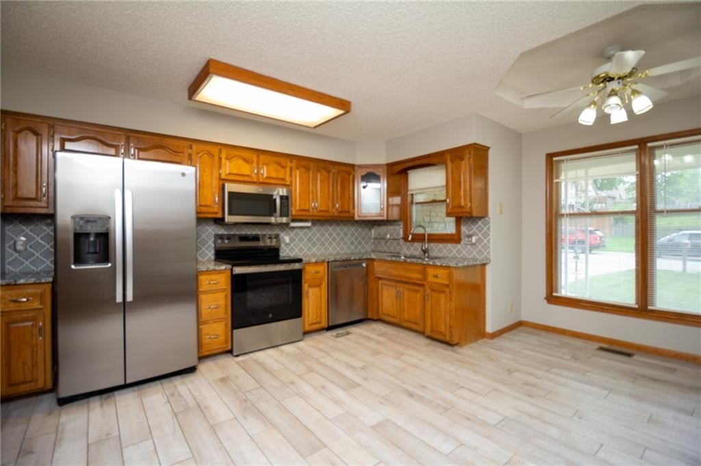 1213 Milwaukee Street — photo 2