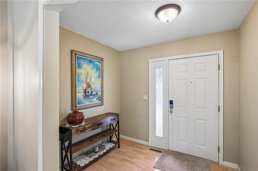 1464 Grandview Drive — photo 4