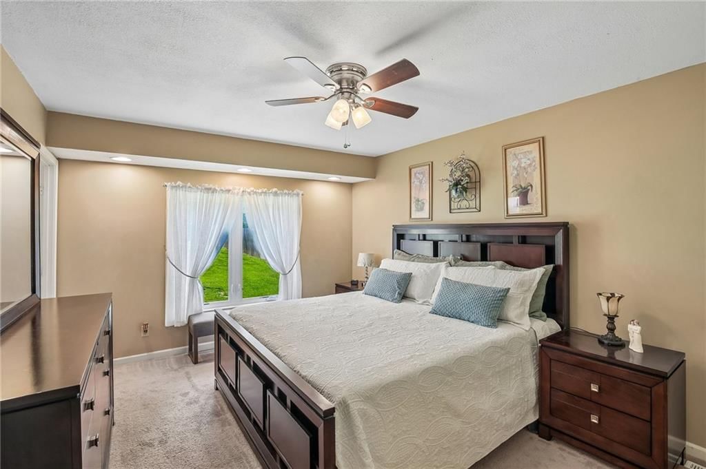 1464 Grandview Drive — photo 16